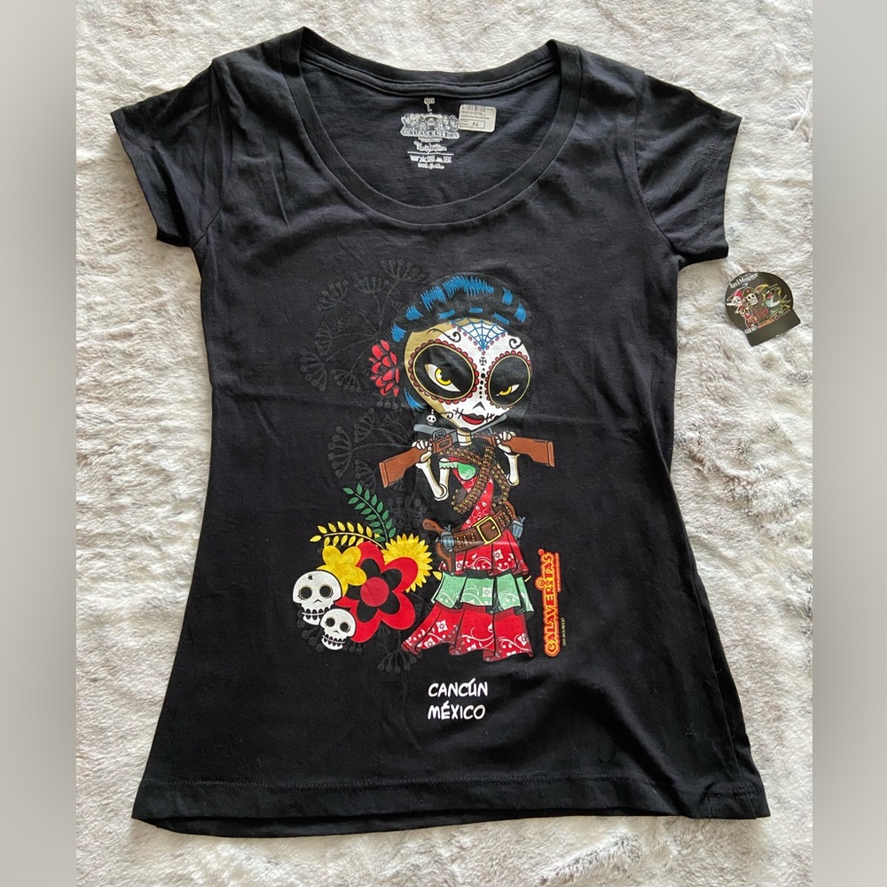 NWT Cancun Mexico Woman’s Black T-shirt size L, festive